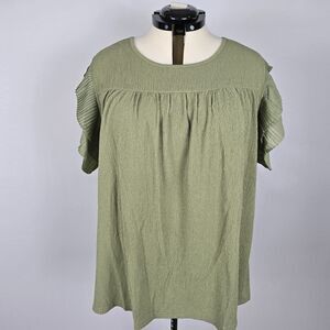 BloomChic Olive Green Pleated Short Sleeve Top